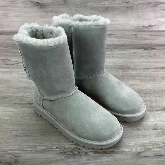 🍁 UGG 🍁 BAILEY BOW ABSTRACT SPLATTER BOOTS - Picture 3 of 14